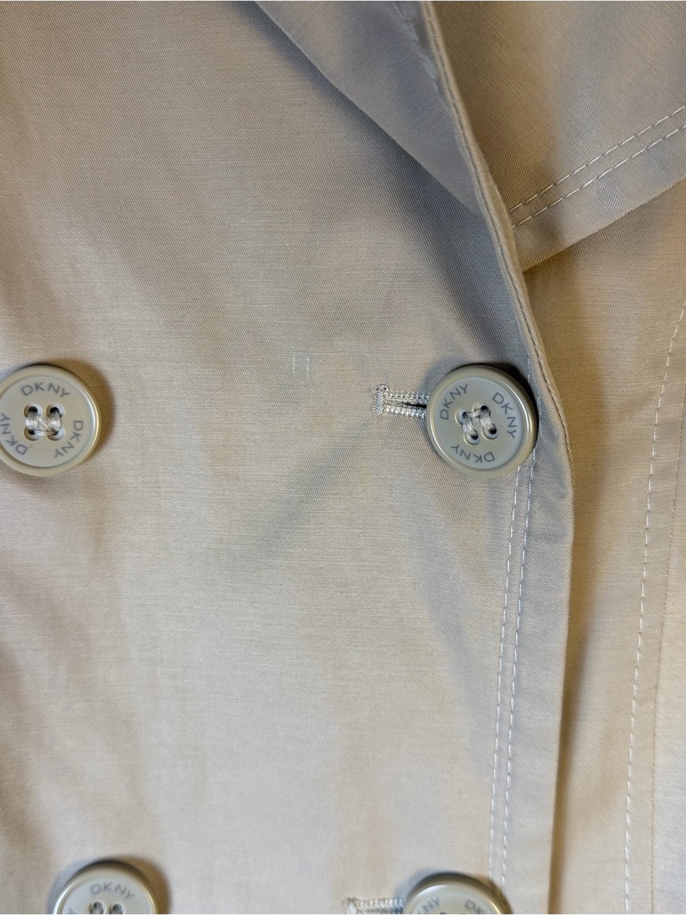 DKNY Kahki Double-Breasted Trench Coat size Medium - Picture 15 of 15